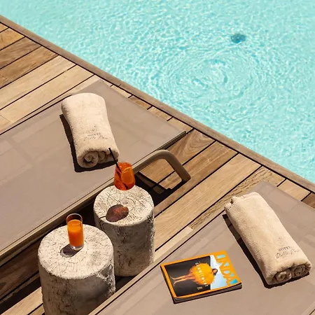 Delle Rose A Luxury Boutique