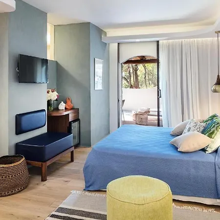 Delle Rose A Luxury Boutique