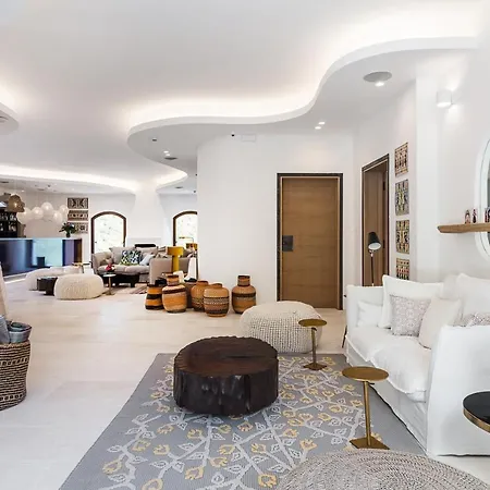 Delle Rose A Luxury Boutique Porto Cervo