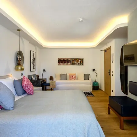 Delle Rose A Luxury Boutique Hotel 4*
