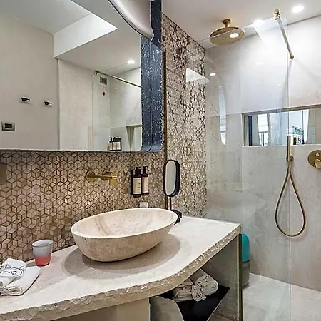 Ξενοδοχείο Delle Rose A Luxury Boutique 4*