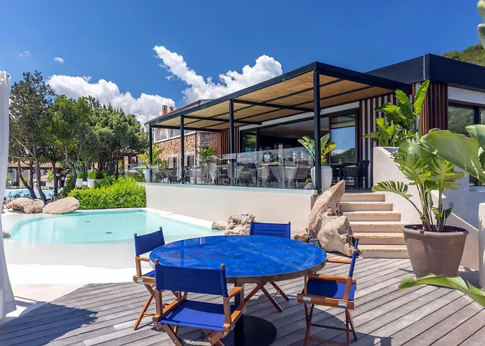 Delle Rose A Luxury Boutique Hotel 4*