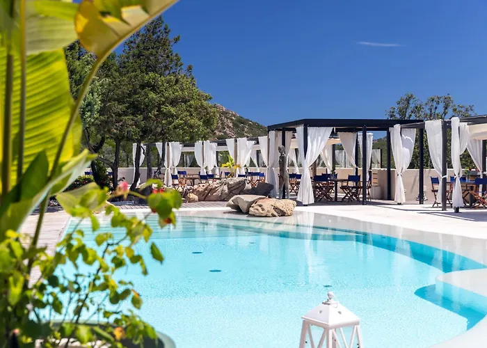 Delle Rose A Luxury Boutique Ξενοδοχείο Πόρτο Τσέρβο