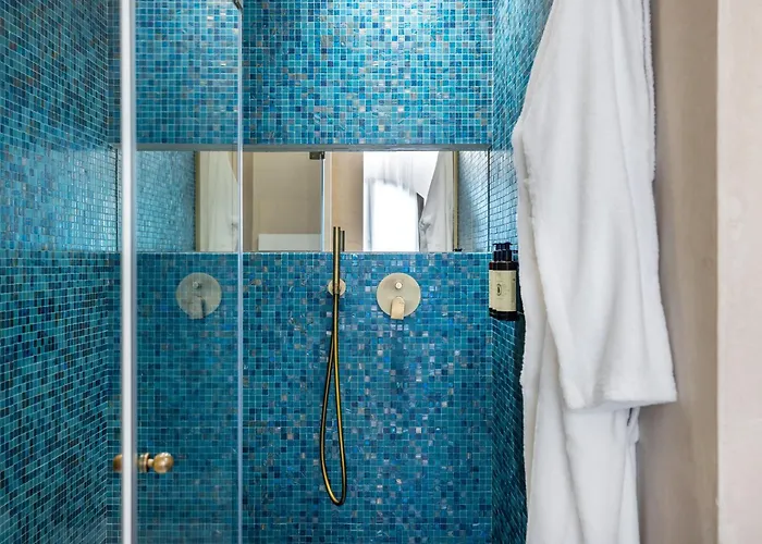 Delle Rose A Luxury Boutique