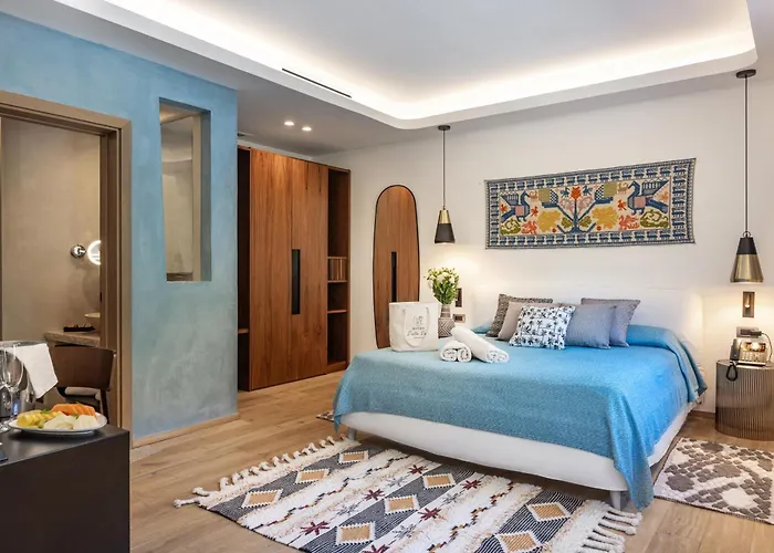 Delle Rose A Luxury Boutique